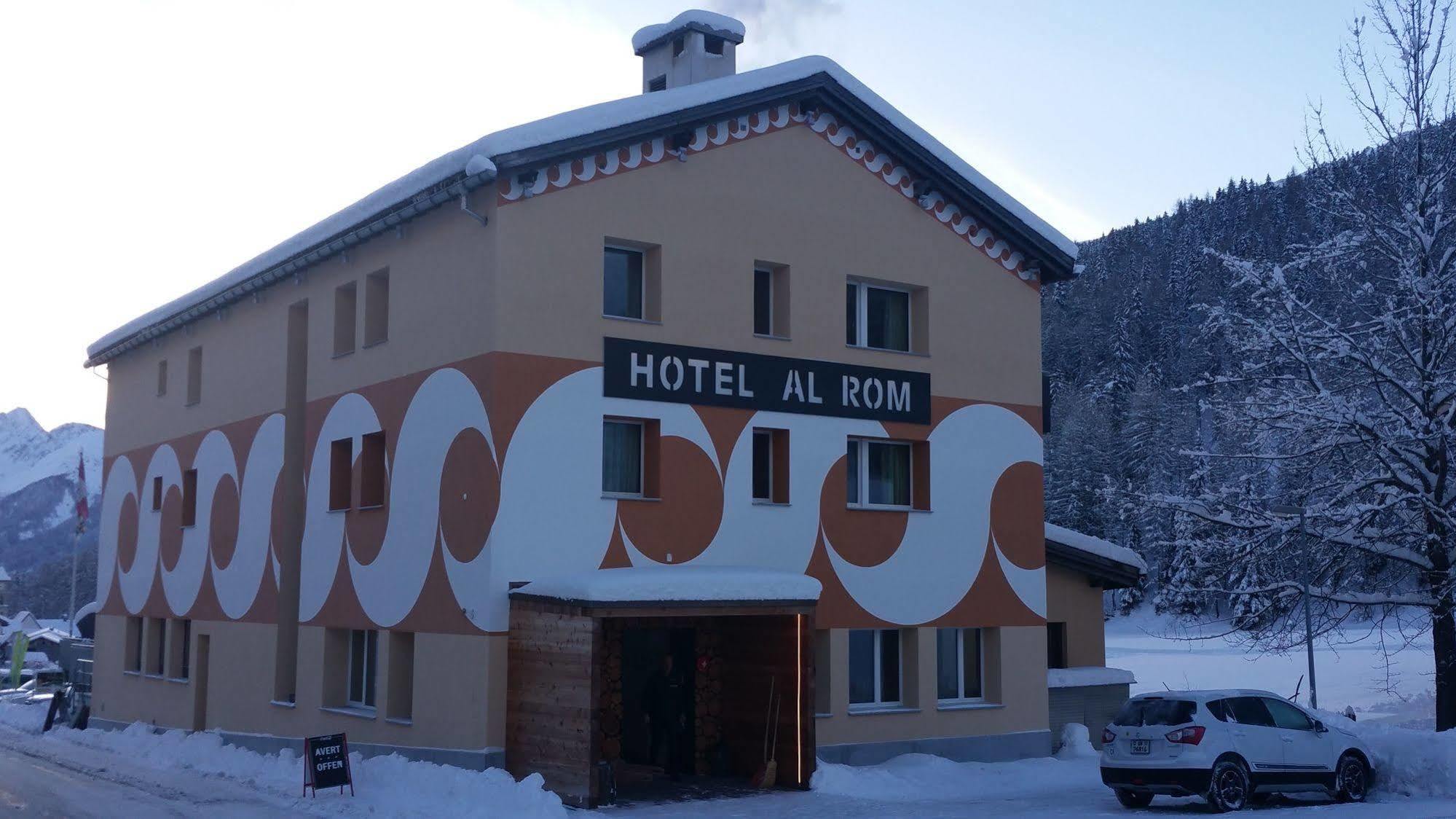 Hotel Al Rom Tschierv Exterior photo